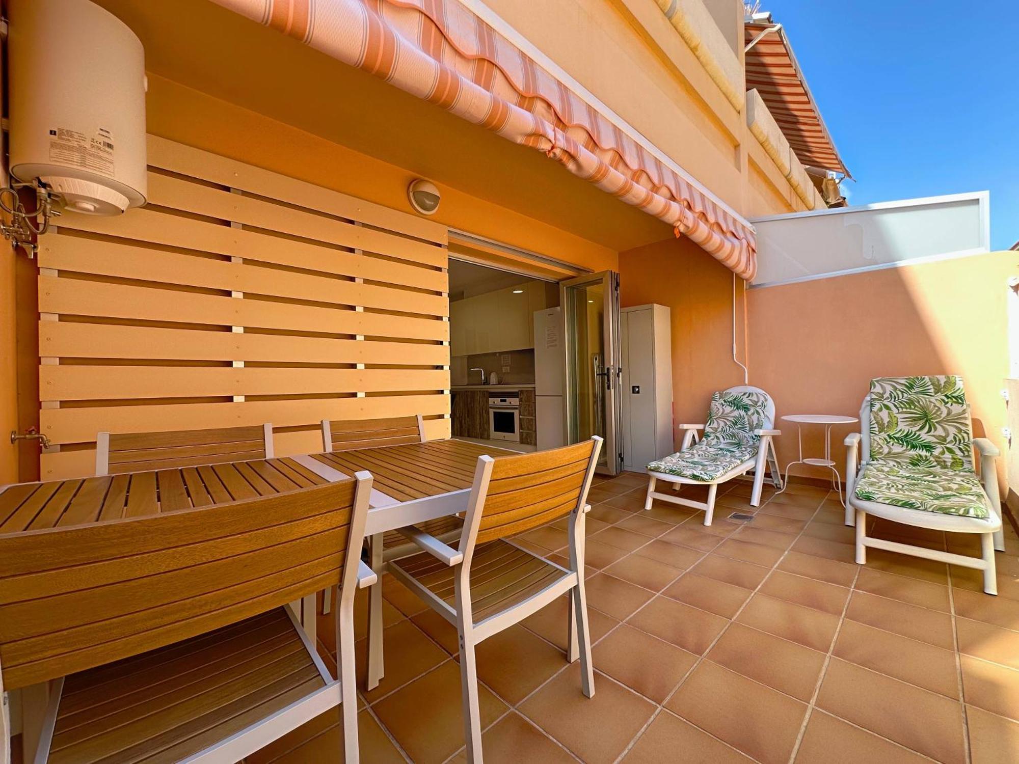Los Cristianos Piscina Y Terraza Luaran gambar